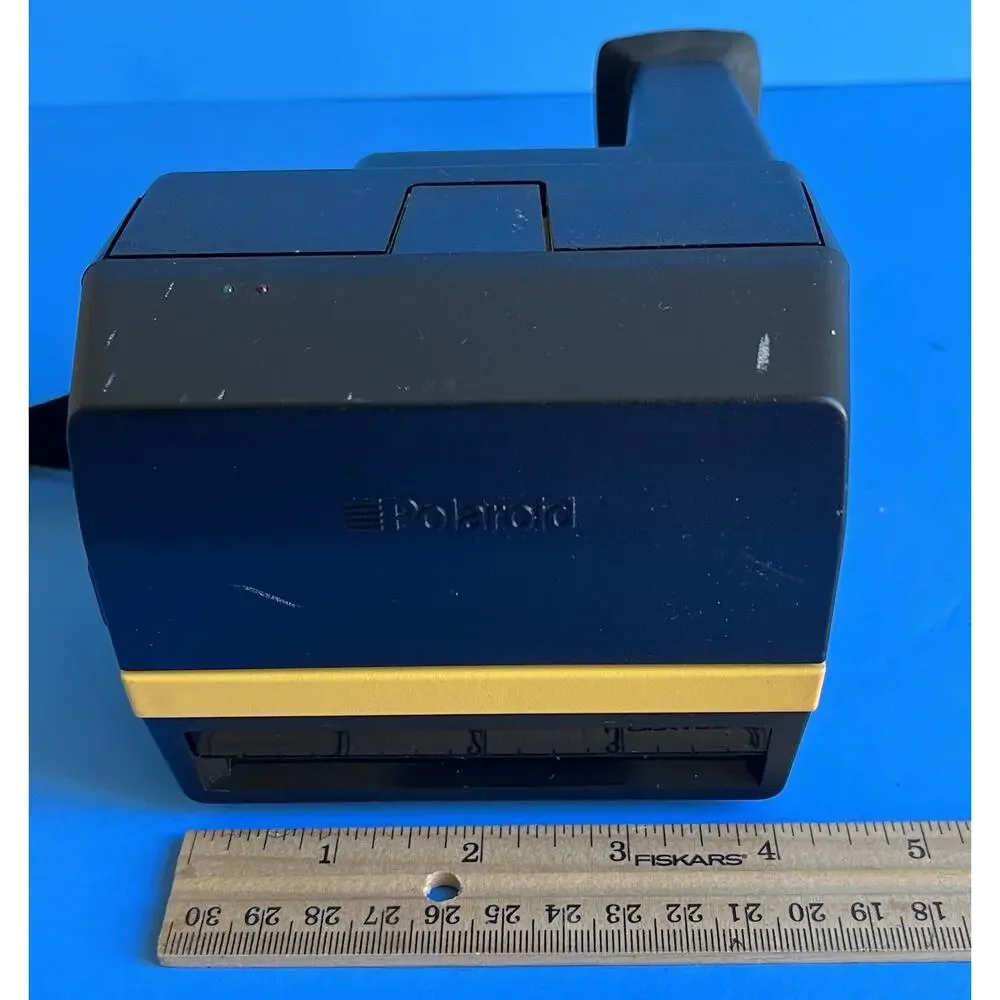 Vintage Polaroid Job Pro Instant Film Camera 600 w Strap FOR PART OR NOT WORKING